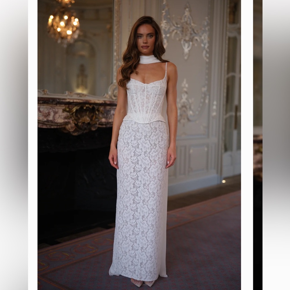 Rosie Etienne Penelope Lace Gown